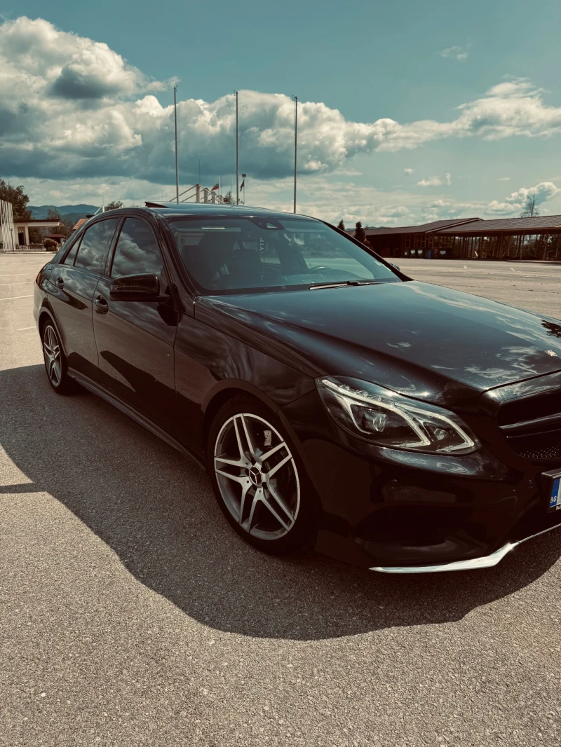 Mercedes-Benz E 220 AMG LINE 9 G-TRONIC, снимка 2 - Автомобили и джипове - 53582315