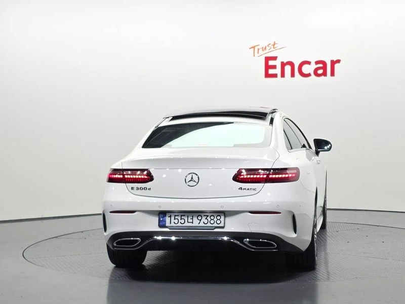 Mercedes-Benz E 300 2.0 Automatic, снимка 4 - Автомобили и джипове - 55837291