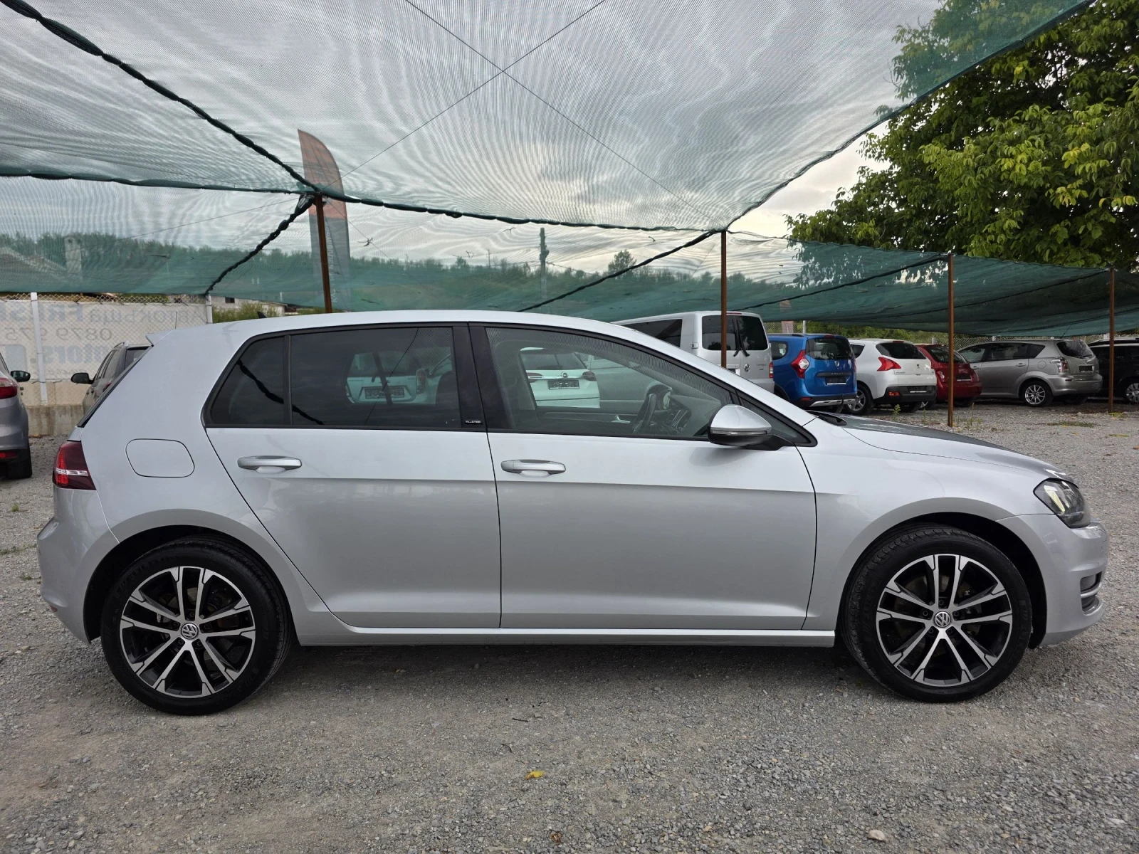 VW Golf 1.6 TDI 110 К.С. (DSG) ALL-STAR / НАВИ / КСЕНОН - изображение 6