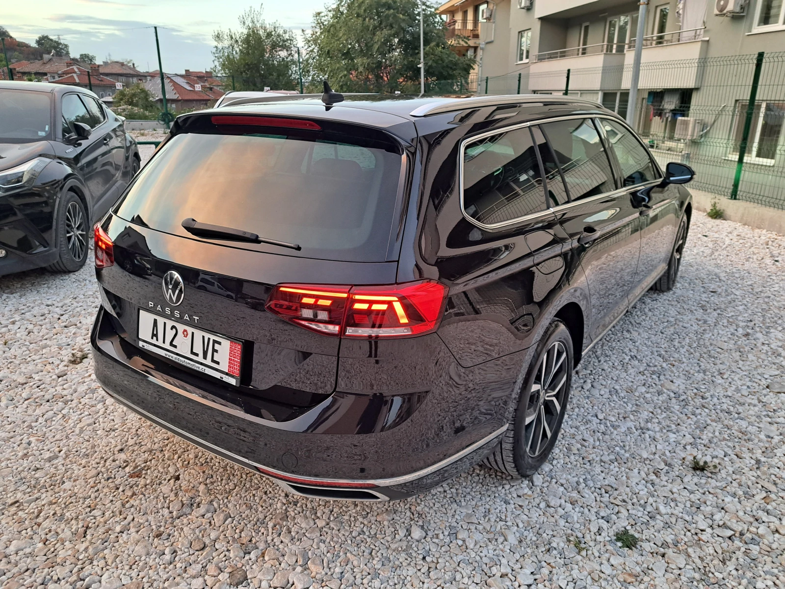VW Passat 2.0TDi 150к.с Elegance DSG - изображение 6