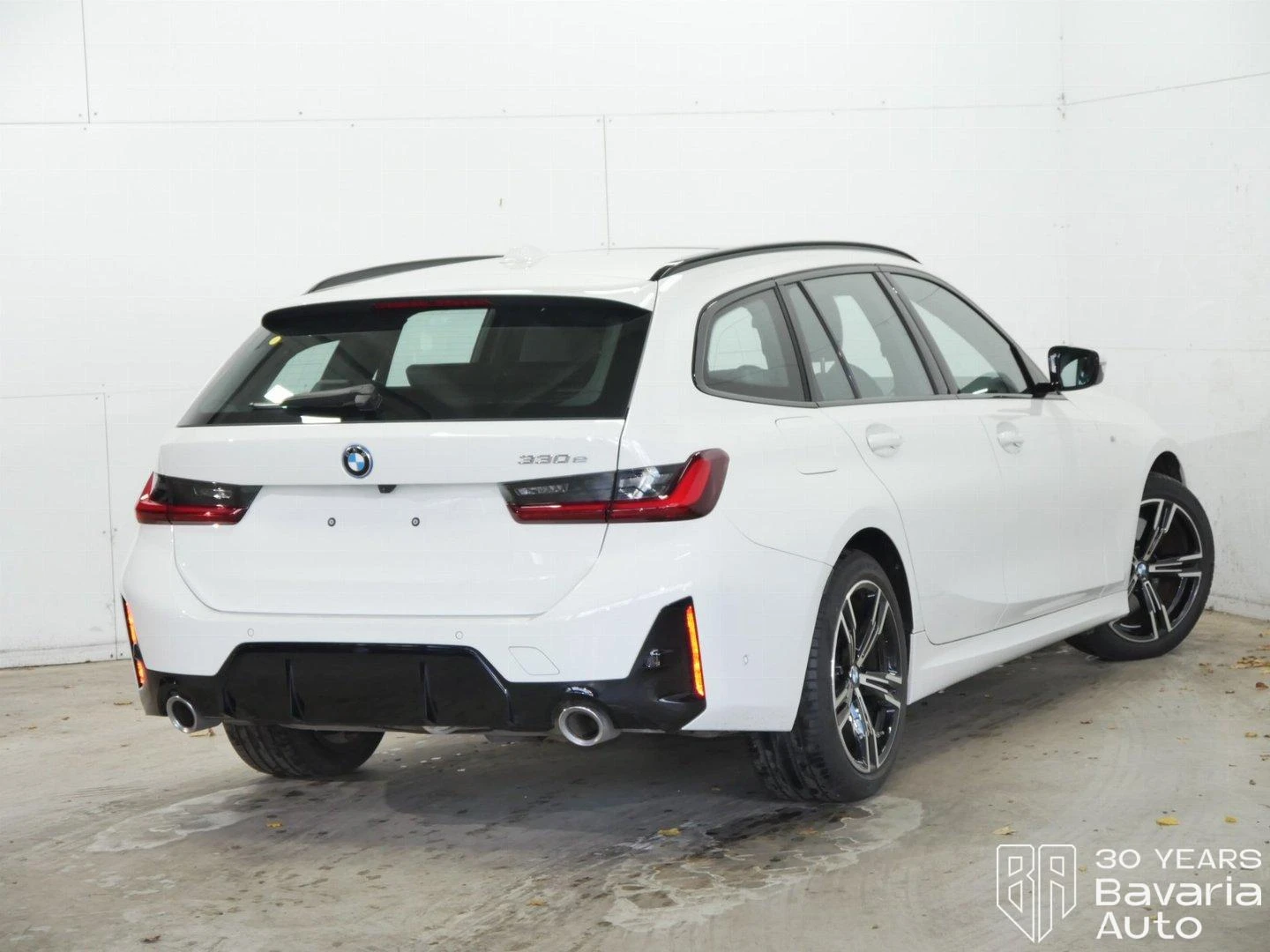 BMW 330 e Touring M Sport Paket Sportautomatic | Mobile.bg   3