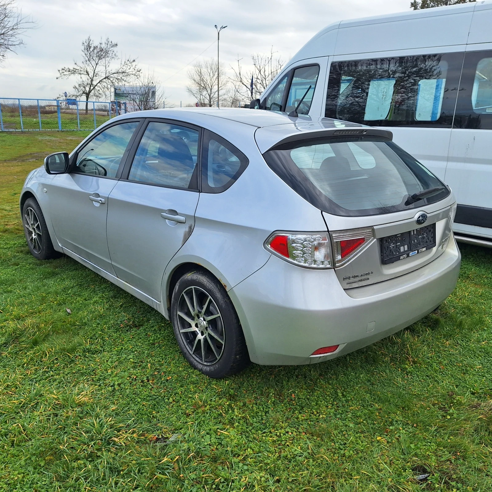 Subaru Impreza 2.0  TDI - изображение 4