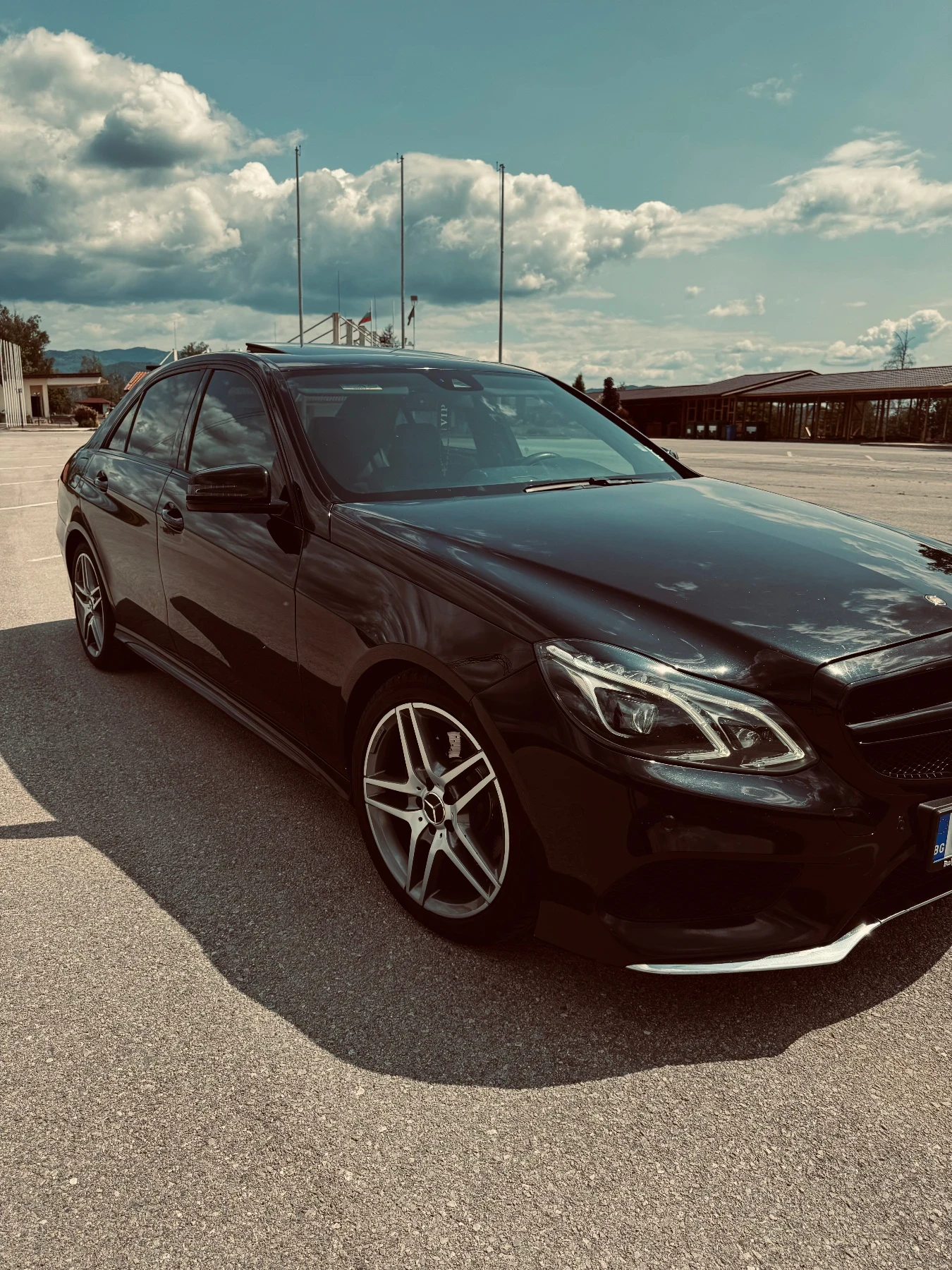 Mercedes-Benz E 220 AMG LINE 9 G-TRONIC | Mobile.bg � ����������� 2