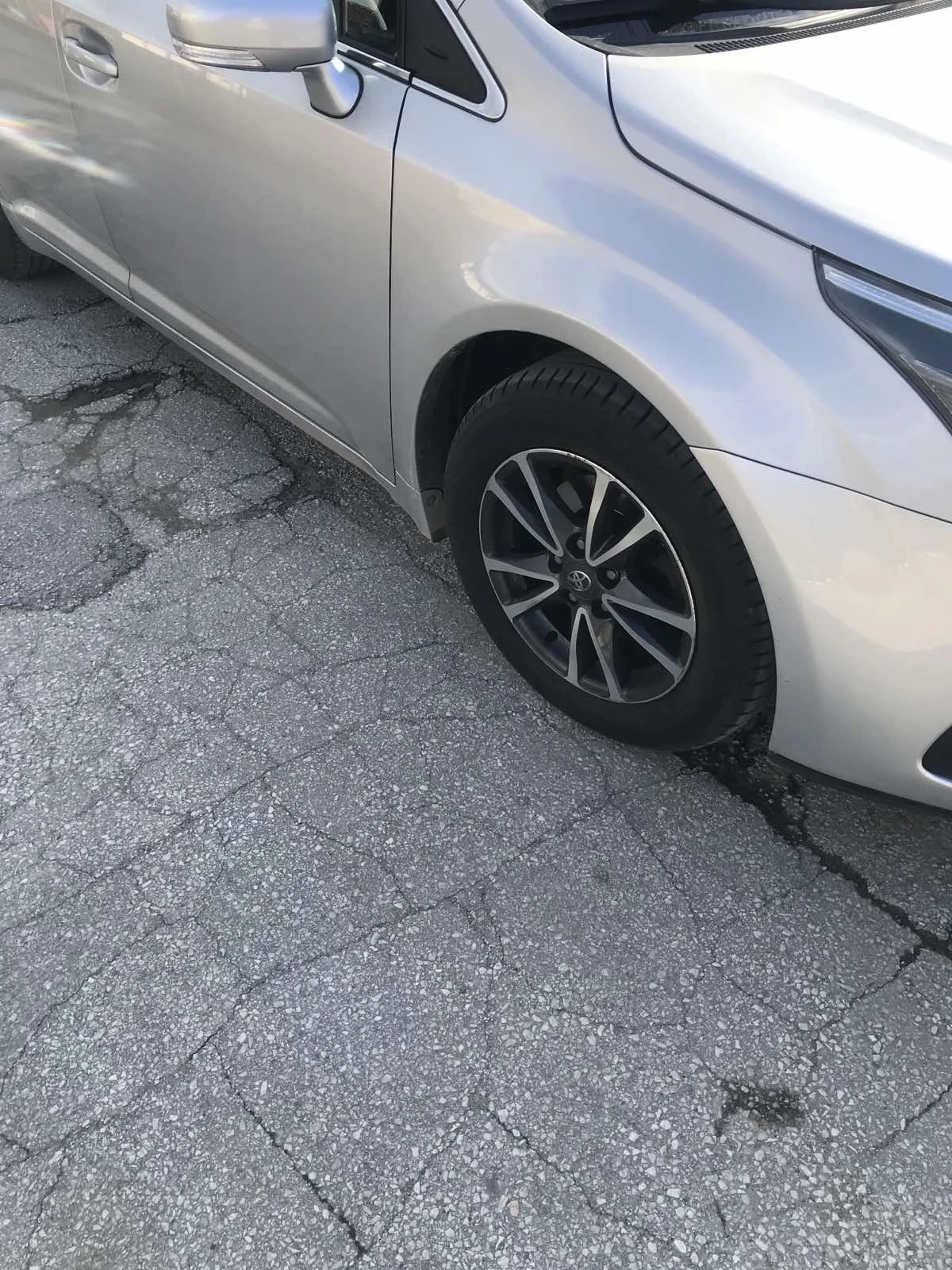 Toyota Avensis, снимка 12 - Автомобили и джипове - 53751116