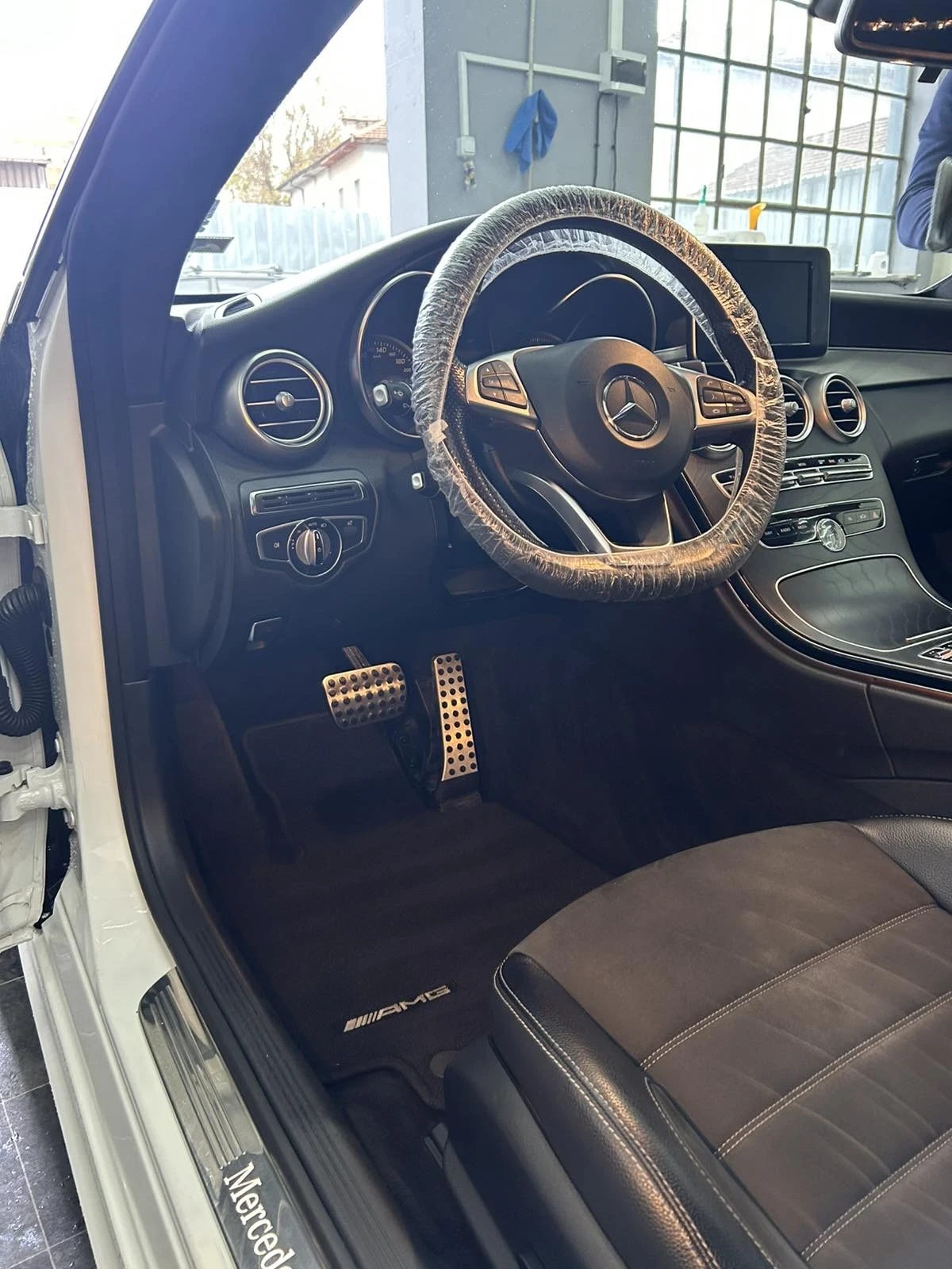 Mercedes-Benz C 220, снимка 10 - Автомобили и джипове - 53893026