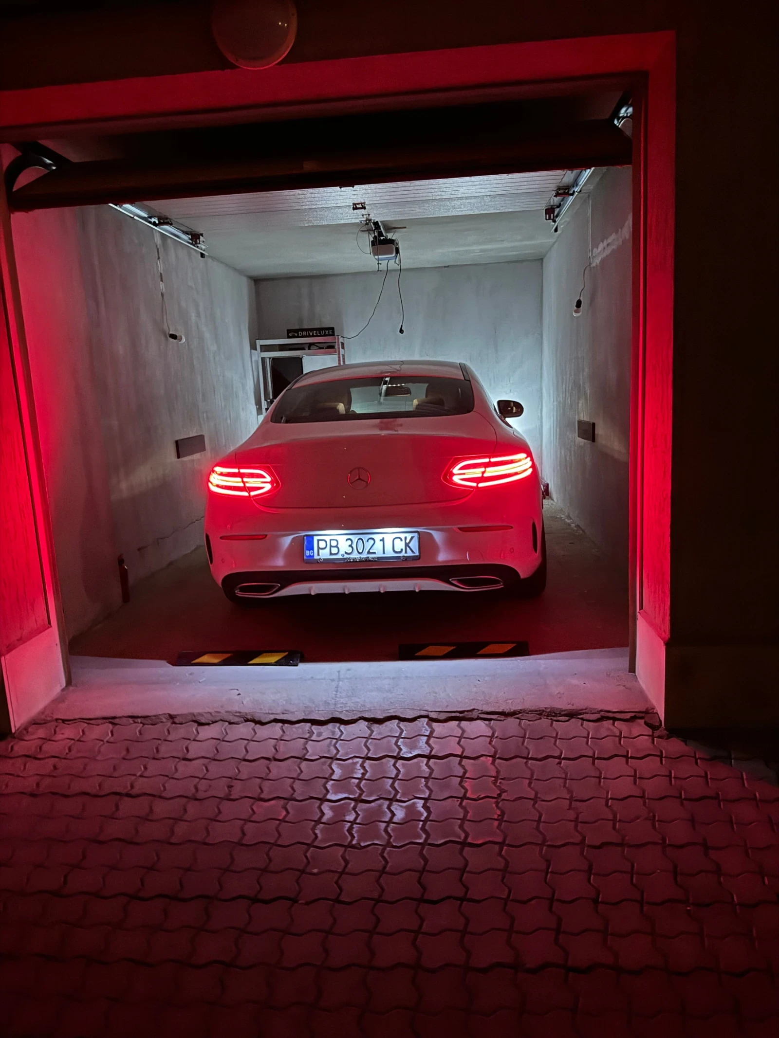 Mercedes-Benz C 220, снимка 7 - Автомобили и джипове - 53893026