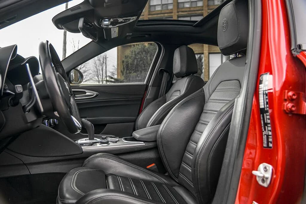 Alfa Romeo Giulia * VELOCE* AWD* КРАЙНА* ЦЕНА* , снимка 12 - Автомобили и джипове - 54019262