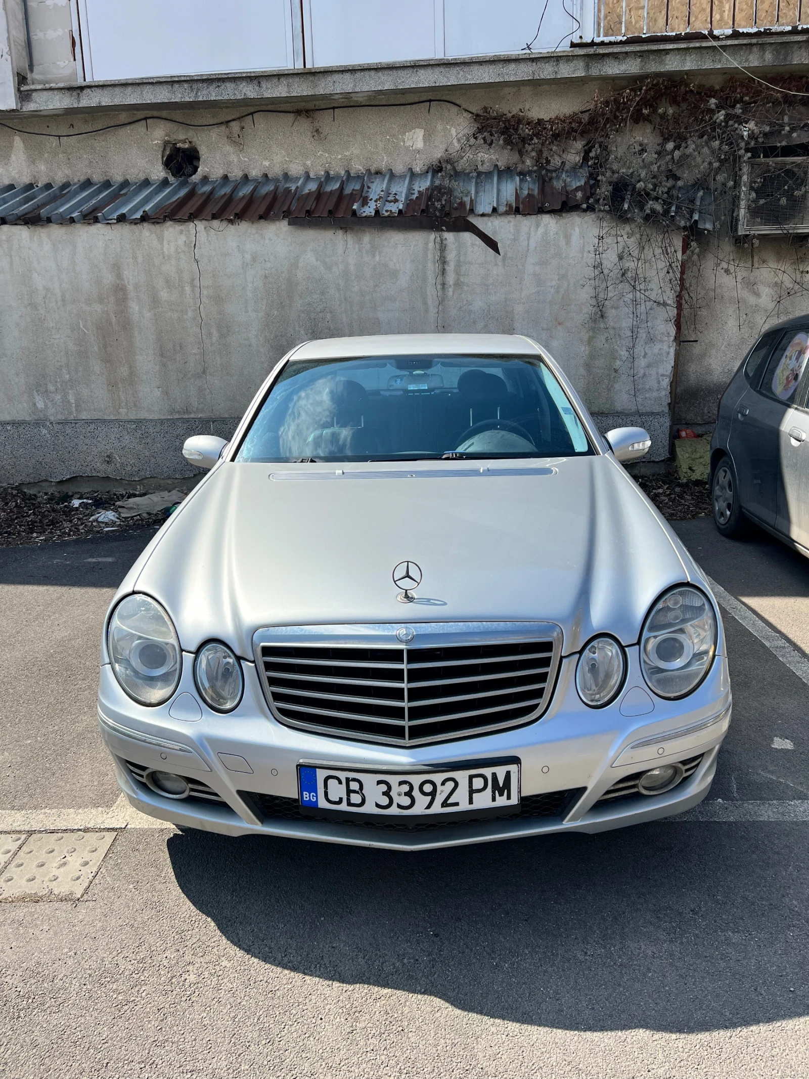 Mercedes-Benz E 320, снимка 2 - Автомобили и джипове - 54072741