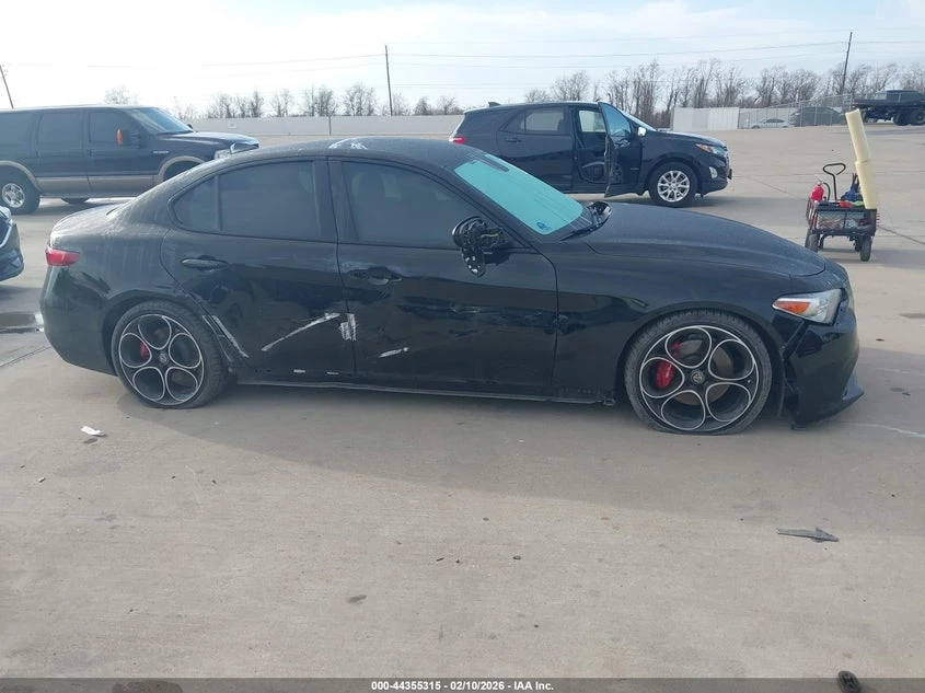 Alfa Romeo Giulia Ti Sport Rwd, снимка 13 - Автомобили и джипове - 54185631