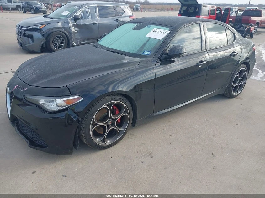 Alfa Romeo Giulia Ti Sport Rwd