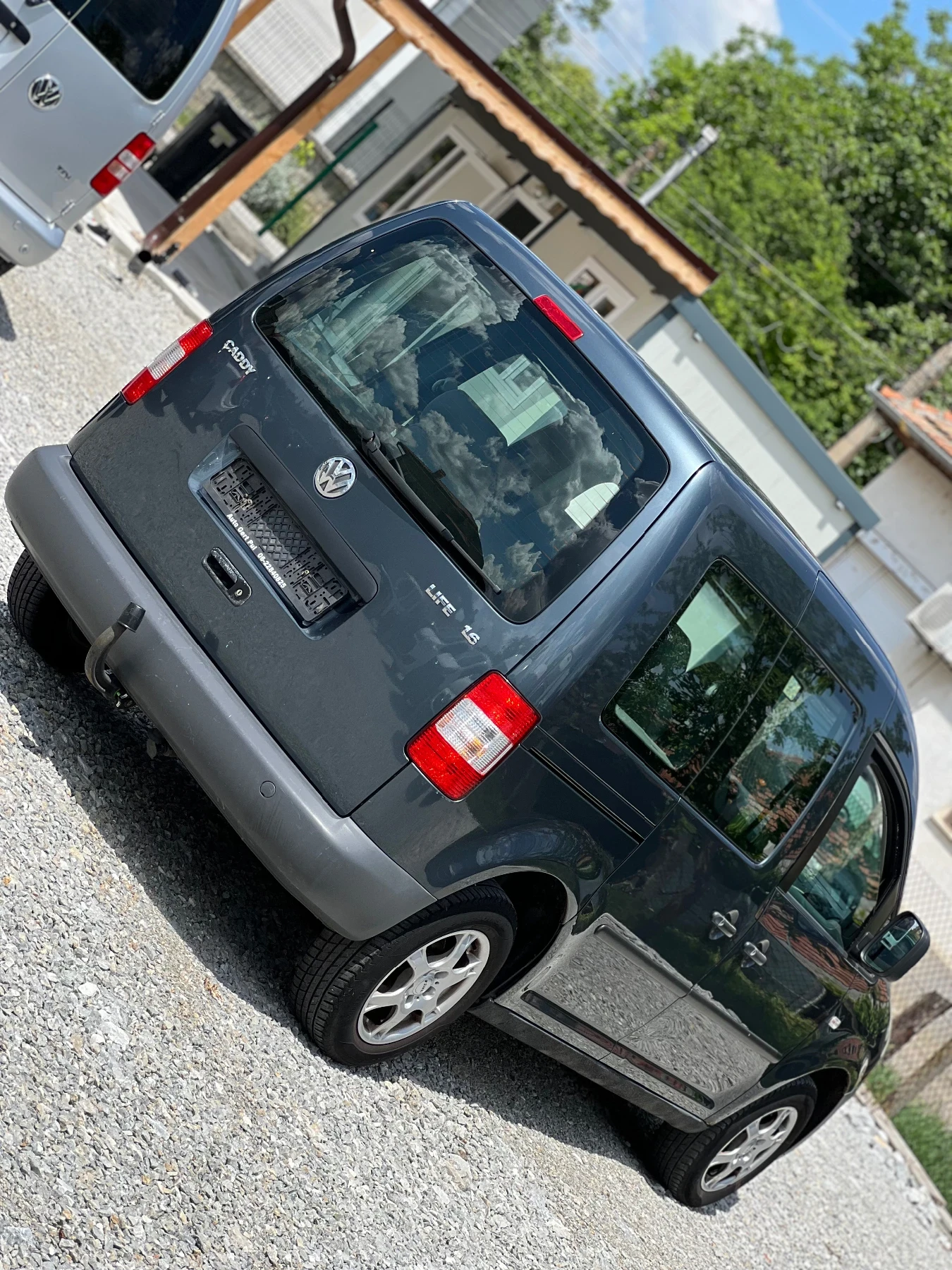 VW Caddy 1.6 MPI, снимка 2 - Автомобили и джипове - 54667763