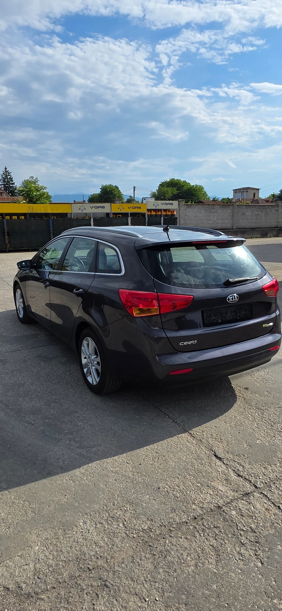 Kia Ceed 1.6GDI 136к.с. Швейцария, ТОП., снимка 7 - Автомобили и джипове - 54750998