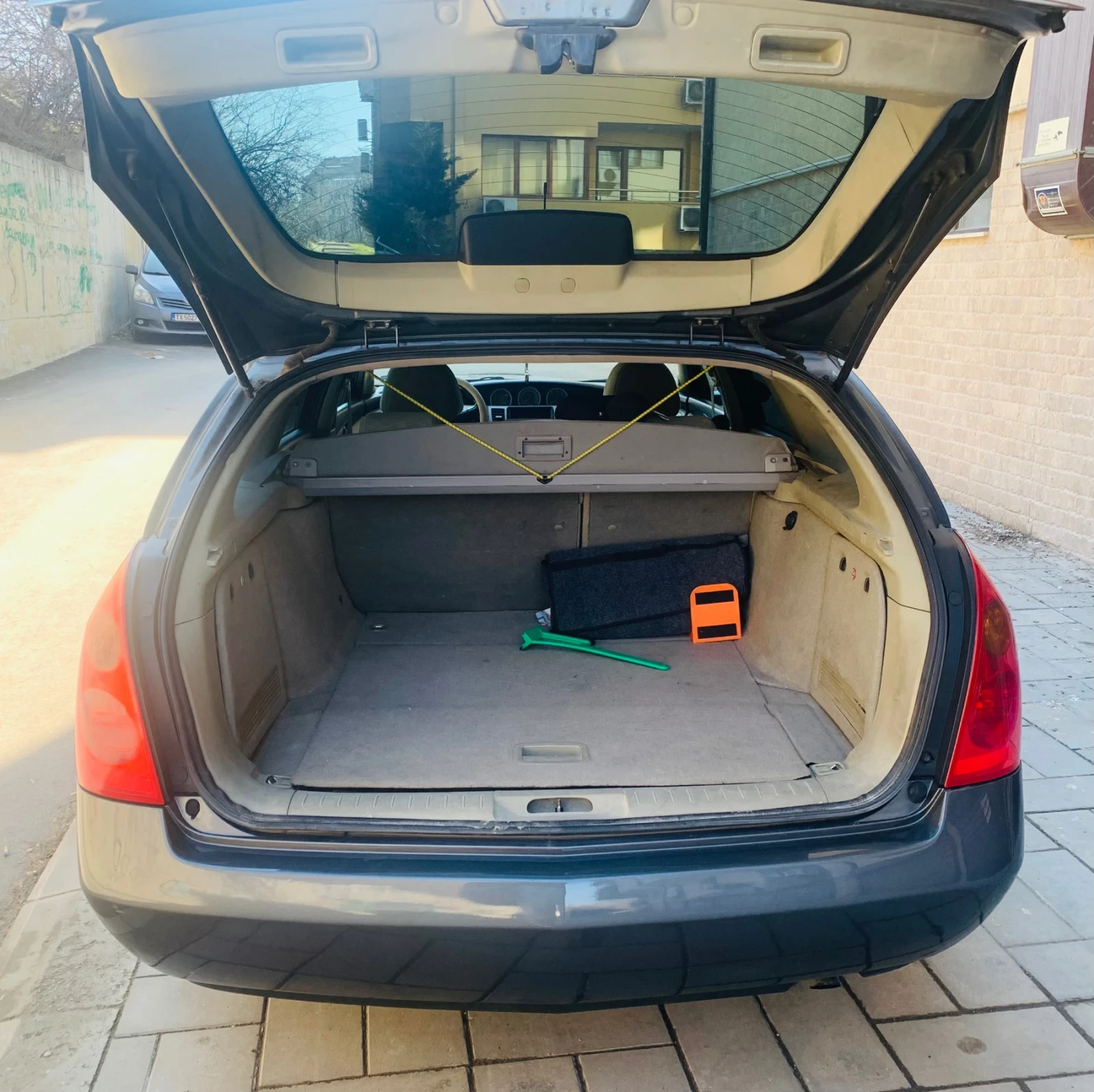 Nissan Primera, снимка 9 - Автомобили и джипове - 55685219