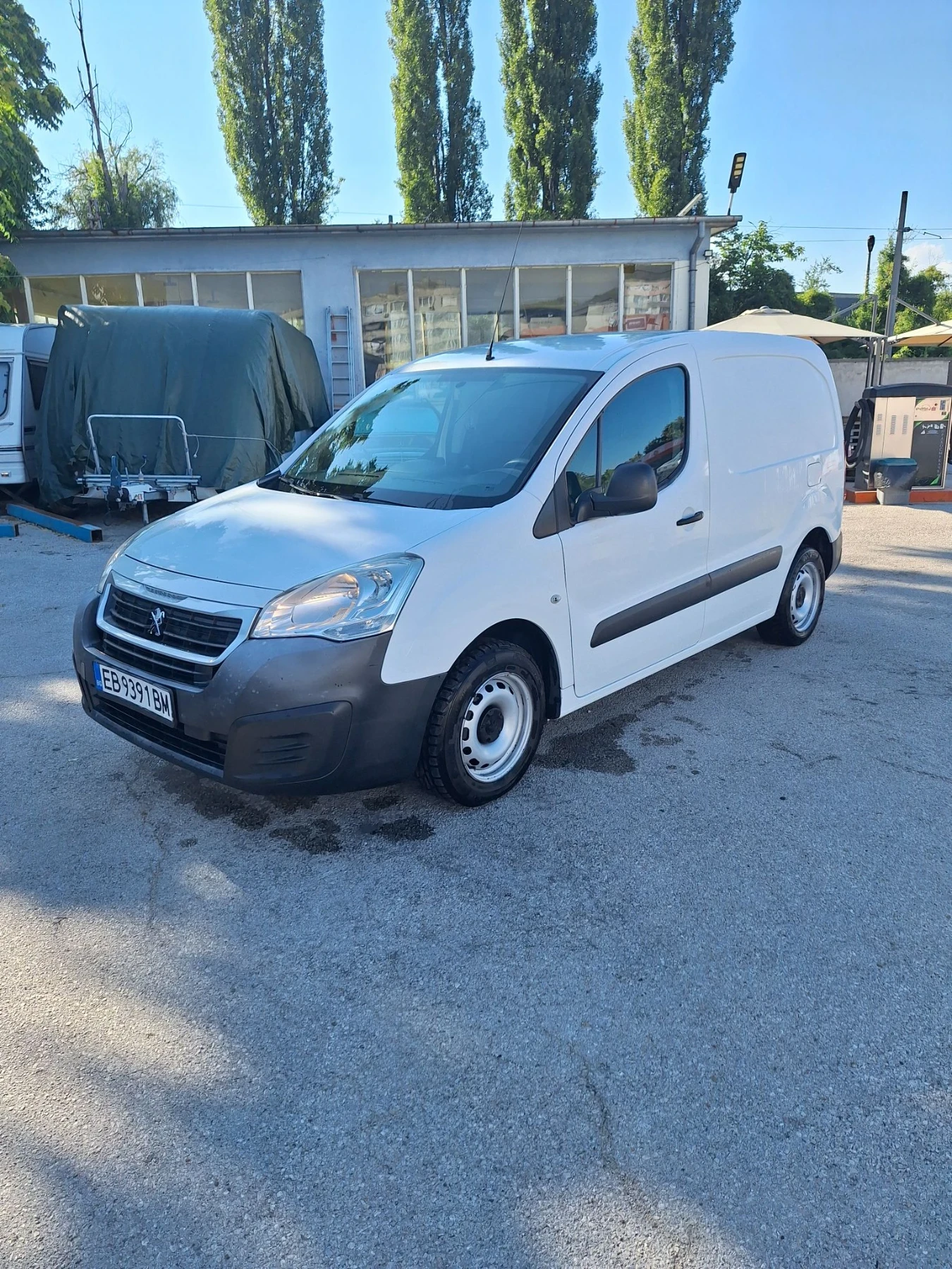 Peugeot Partner, снимка 3 - Автомобили и джипове - 55972501