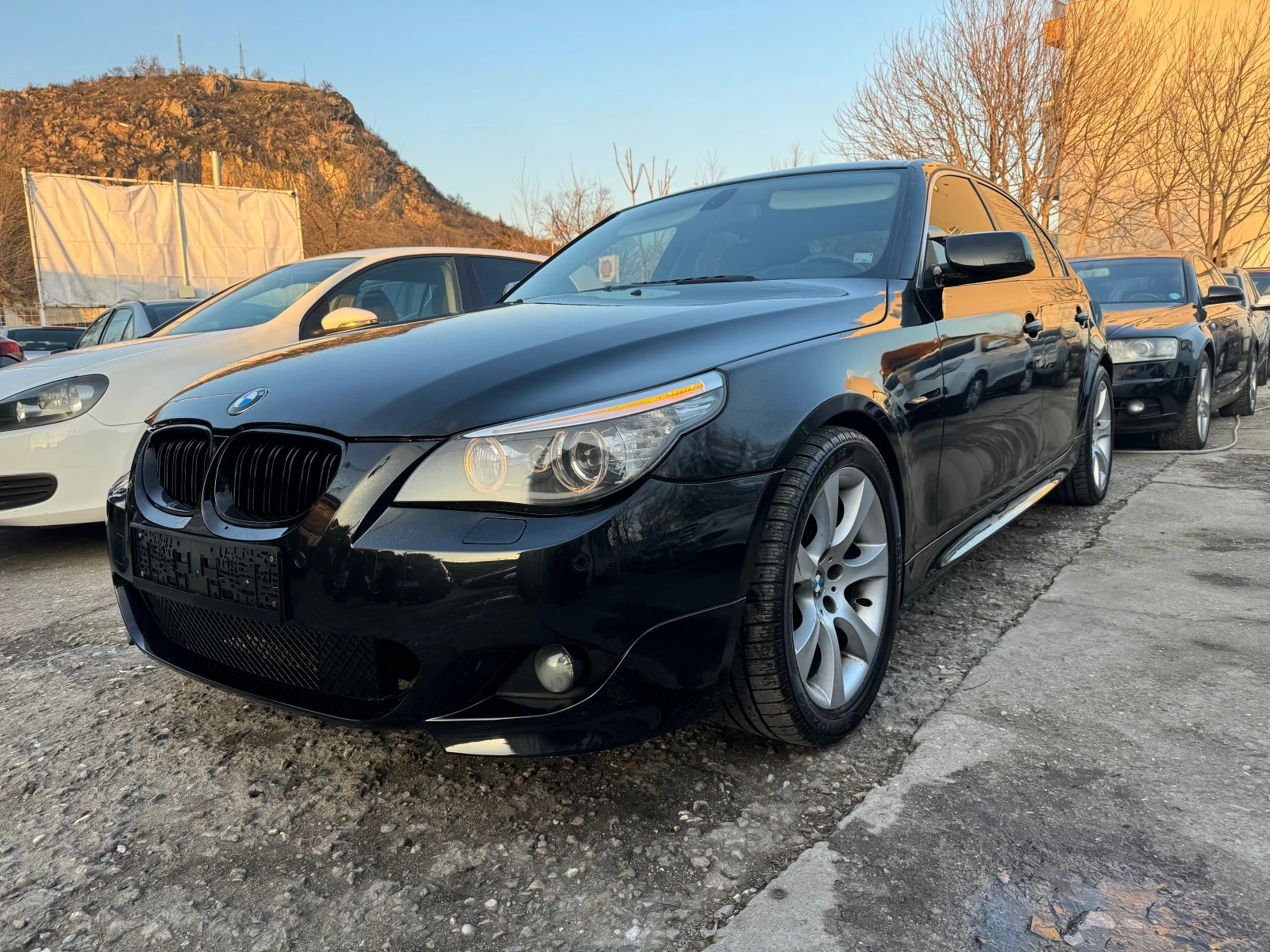 BMW 530 D 231HP START STOP M-PAKET KOJA NAVI FUUL 2007G, снимка 3 - Автомобили и джипове - 55984690