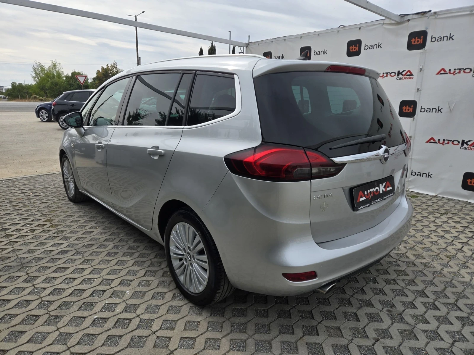 Opel Zafira 2.0CDTI-131кс= 7МЕСТА= АВТОМАТ= FACE= NAVI= EURO 6, снимка 5 - Автомобили и джипове - 56245170
