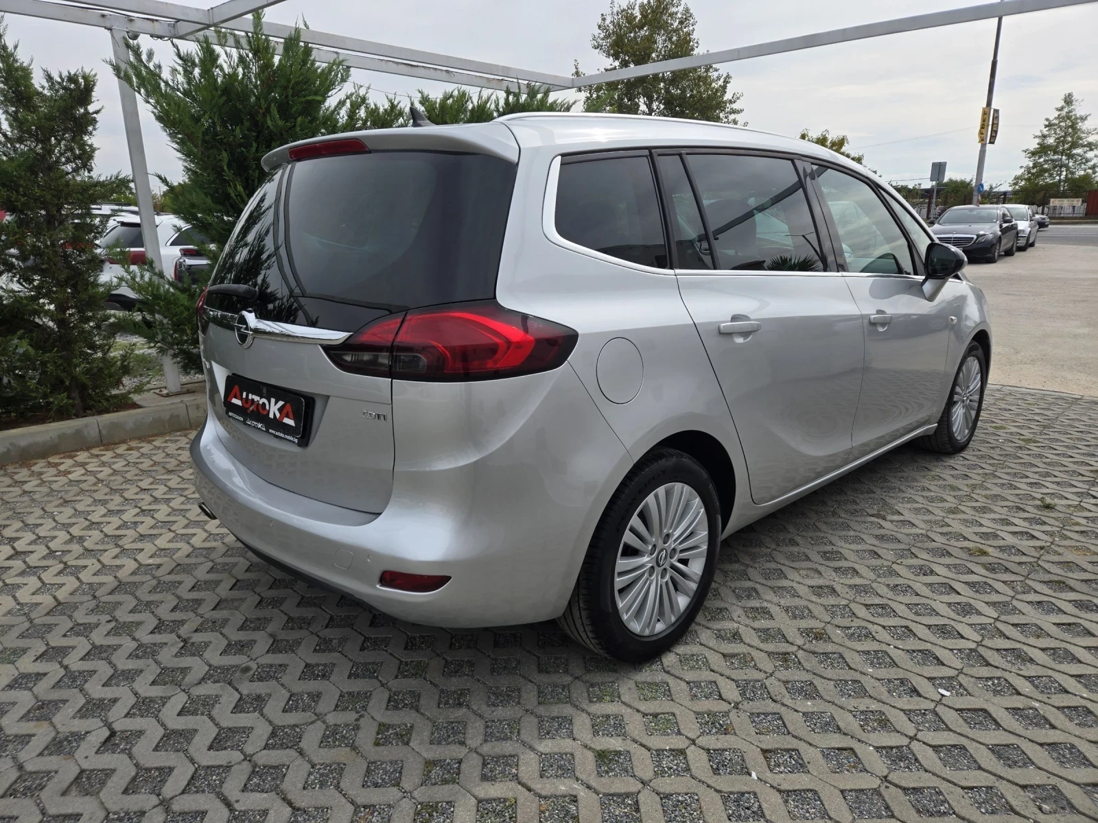 Opel Zafira 2.0CDTI-131кс= 7МЕСТА= АВТОМАТ= FACE= NAVI= EURO 6, снимка 3 - Автомобили и джипове - 56245170