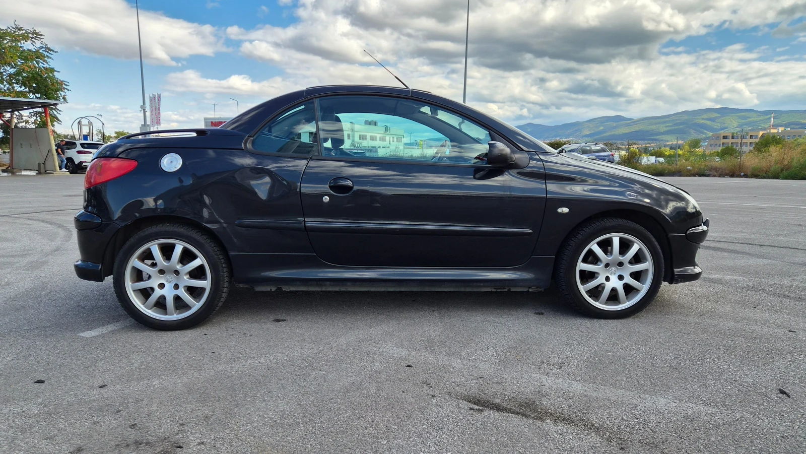 Peugeot 206 CC, снимка 9 - Автомобили и джипове - 56246171