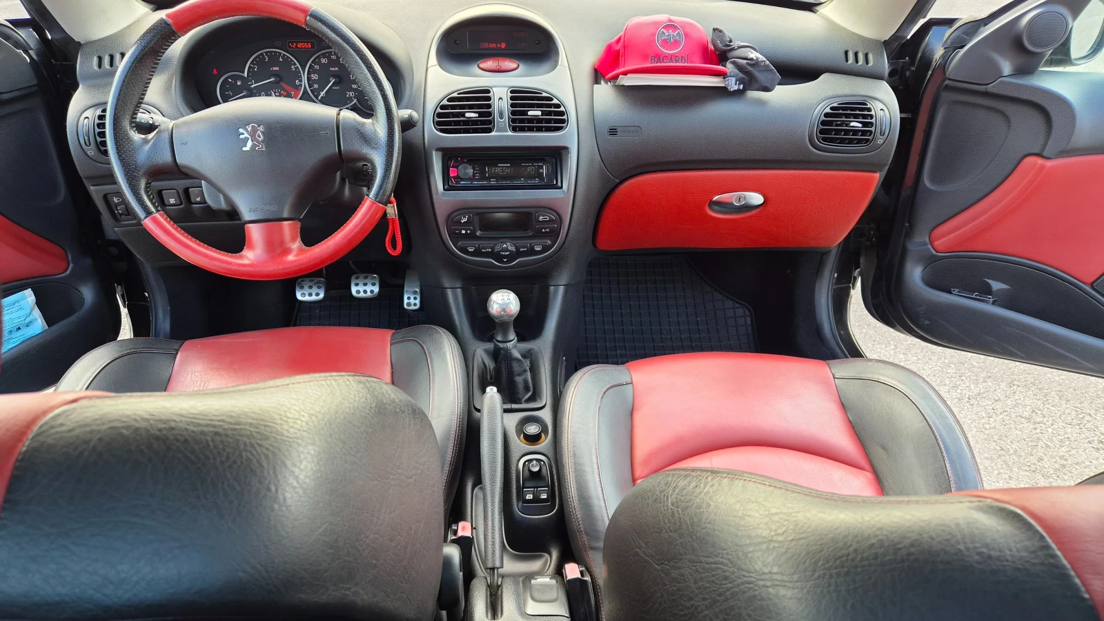Peugeot 206 CC, снимка 3 - Автомобили и джипове - 56246171