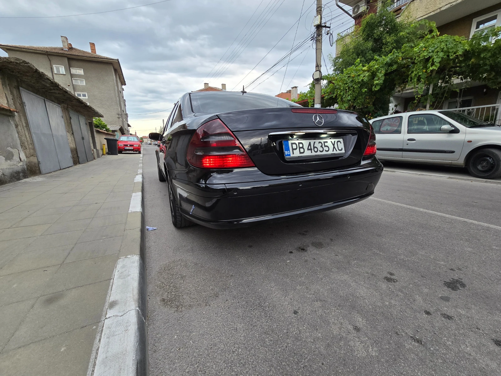 Mercedes-Benz E 220 2.2 CDI, снимка 4 - Автомобили и джипове - 56522601