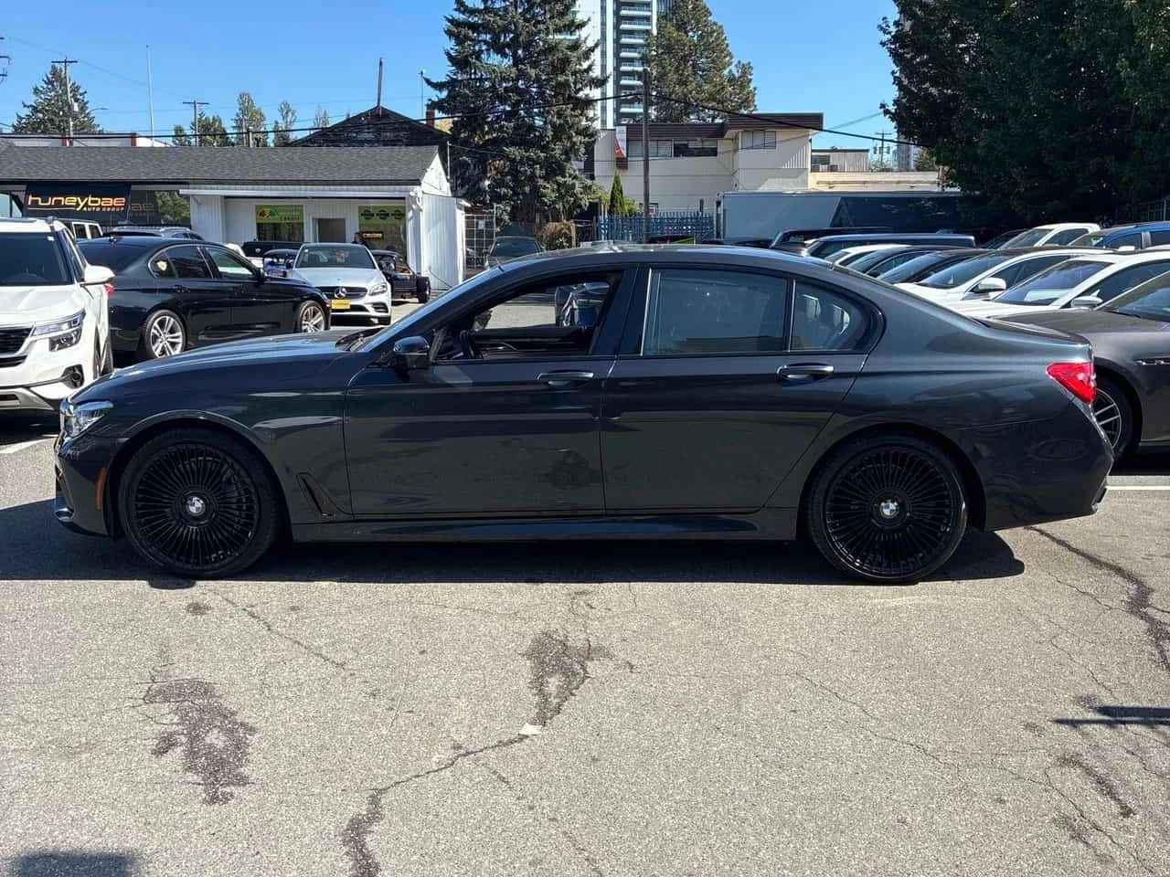 BMW 750, снимка 3 - Автомобили и джипове - 56690231