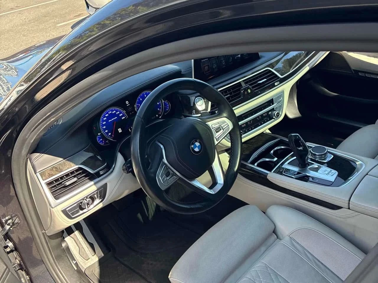 BMW 750, снимка 6 - Автомобили и джипове - 56690231