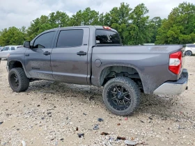 Toyota Tundra 5.7l Crewmax Sr5, снимка 2