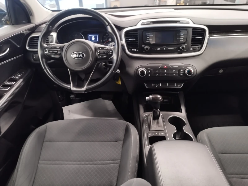 Kia Sorento 2.4 бензин190kc, снимка 7 - Автомобили и джипове - 43583400