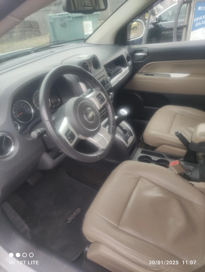 Jeep Compass, снимка 3 - Автомобили и джипове - 49022111