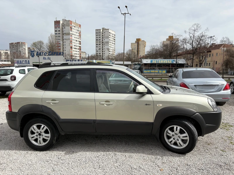 Hyundai Tucson 2.0i/4x4/газов инжекцион, снимка 4 - Автомобили и джипове - 49493075