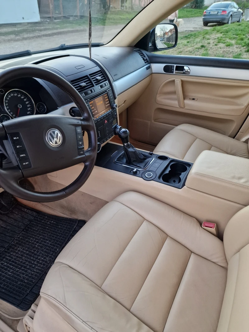 VW Touareg 2.5 TDI 4MOTION, снимка 7 - Автомобили и джипове - 52794873