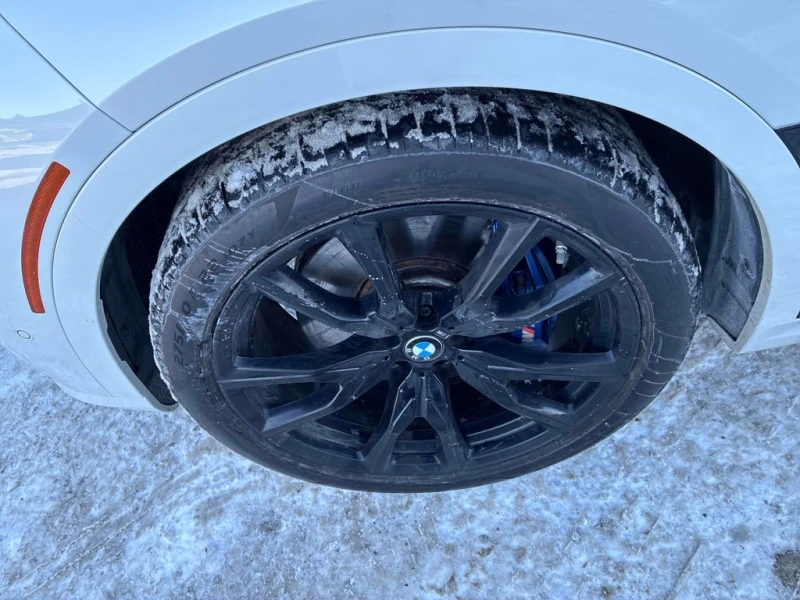 BMW X7 * xDrive40i * 360  * Harman * M Sport * Pano * , снимка 7 - Автомобили и джипове - 53345644