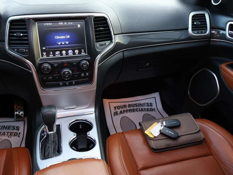 Jeep Grand cherokee * SRT * CARFAX * ЦЕНА ДО БГ, снимка 10 - Автомобили и джипове - 53414892