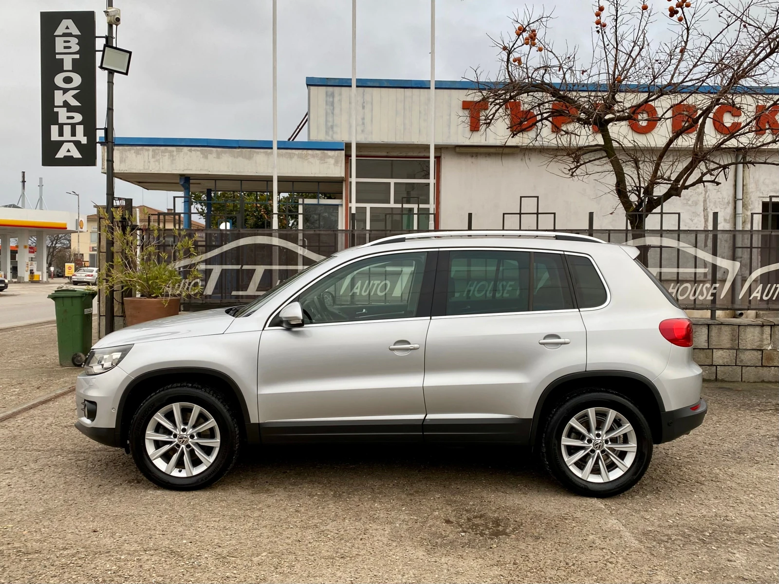 VW Tiguan 2.0TDI* 4Motion* Pano* Камера* Key GO*  - изображение 5