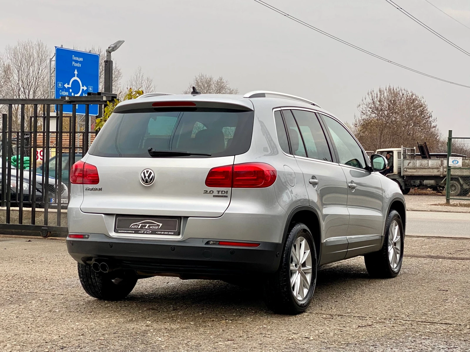 VW Tiguan 2.0TDI* 4Motion* Pano* Камера* Key GO*  - изображение 2