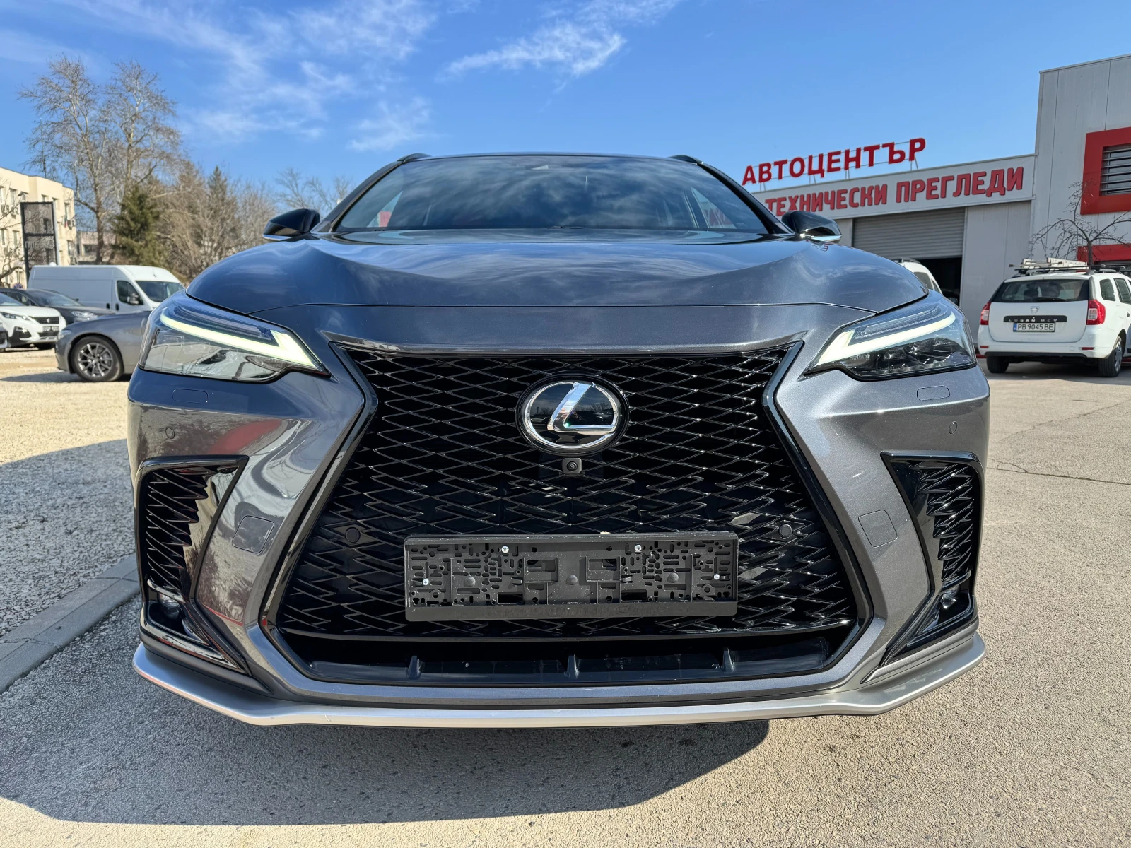 Lexus NX 350h 2.5h 243к.с F-Sport с Гаранция 4x4 - изображение 2