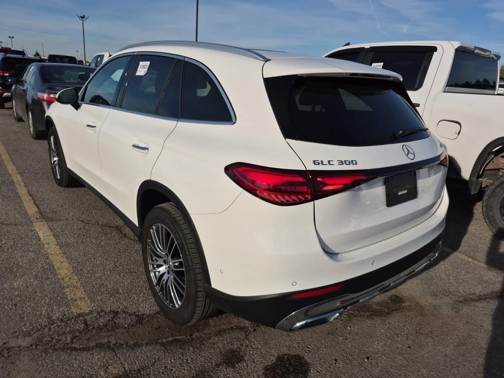 Mercedes-Benz GLC 300 * CARFAX * БЕЗ ПЪРВОНАЧАЛНА ВНОСКА - изображение 4