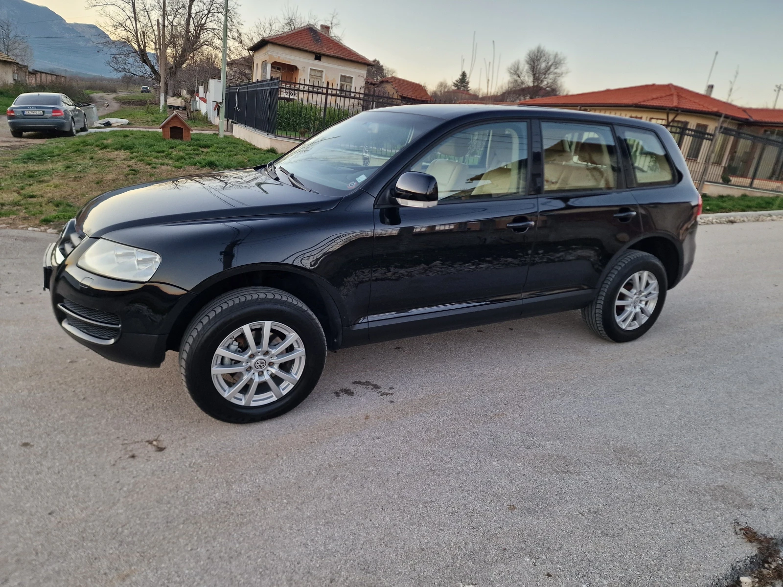 VW Touareg 2.5 TDI 4MOTION - изображение 2
