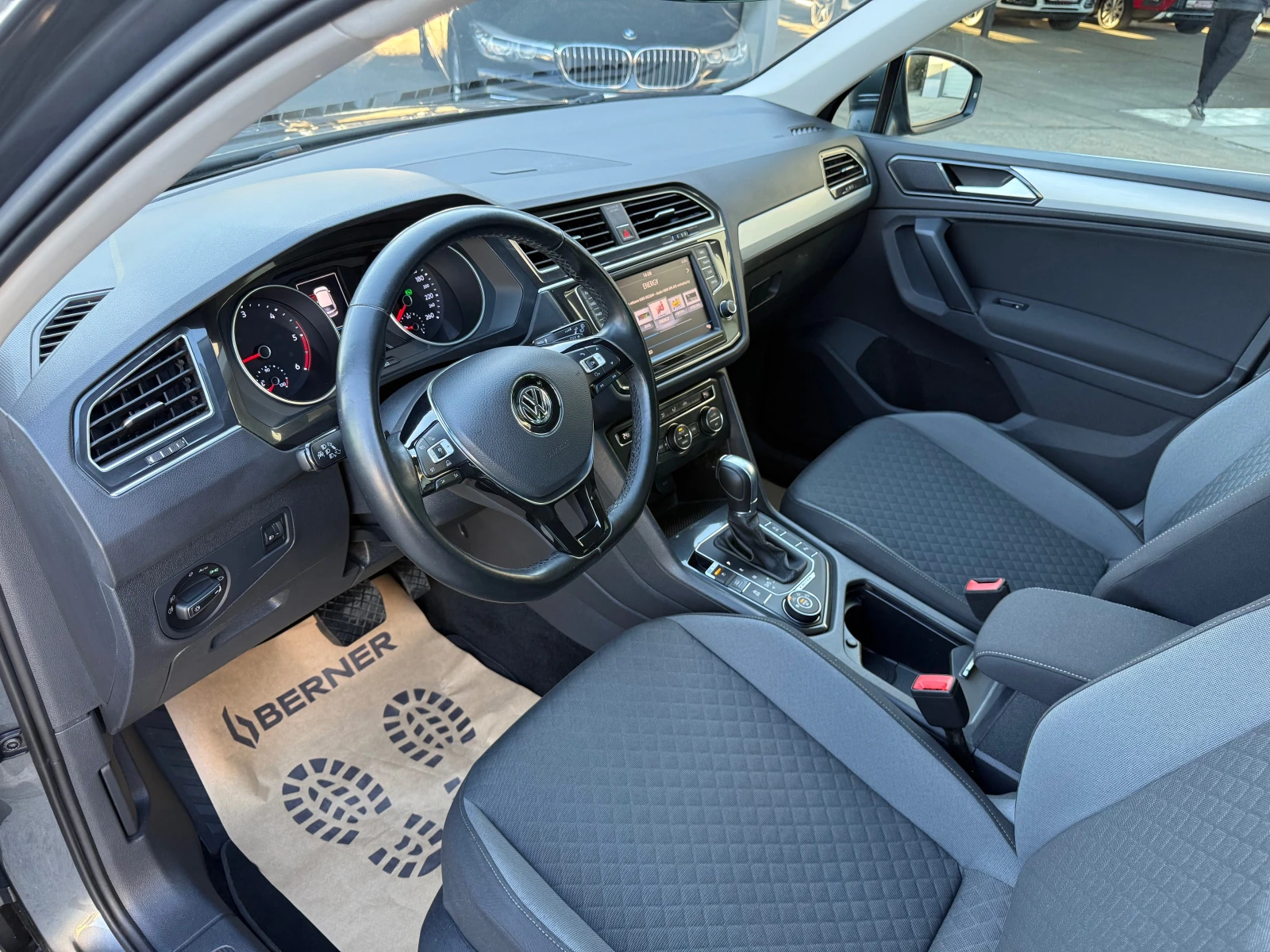 VW Tiguan 2.0TDI 4Motion - изображение 8