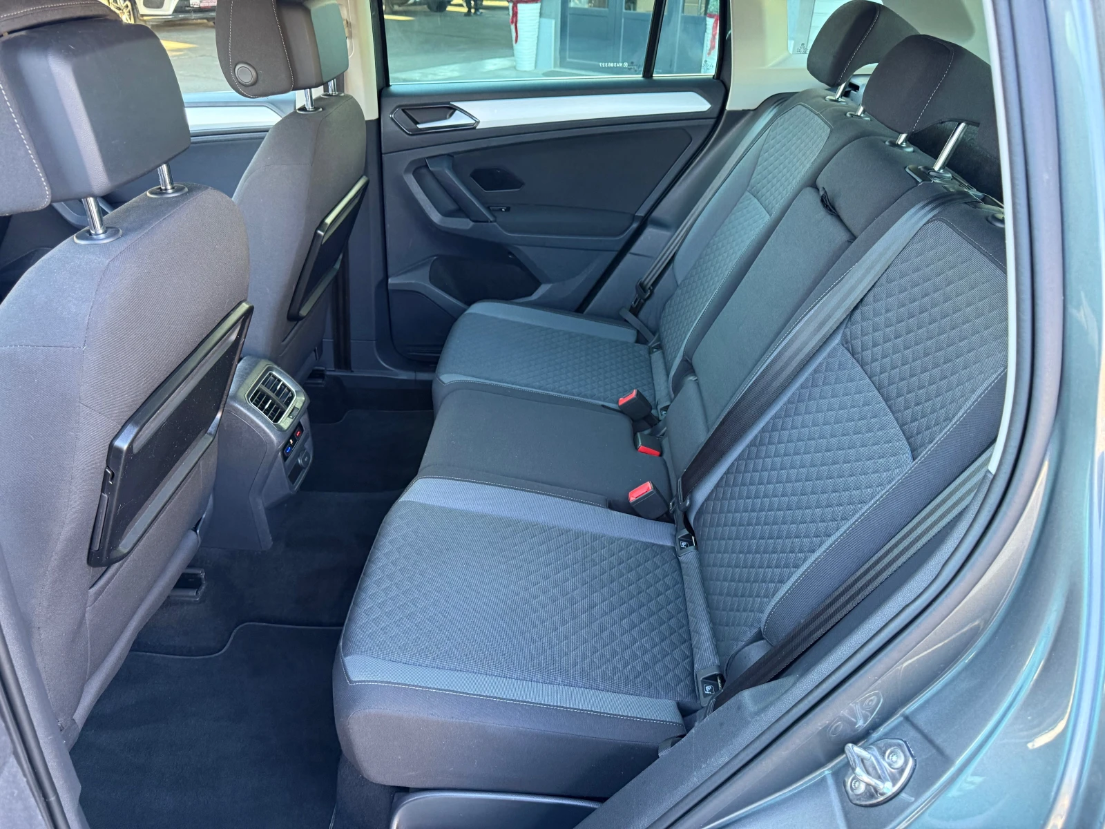 VW Tiguan 2.0TDI 4Motion - изображение 10