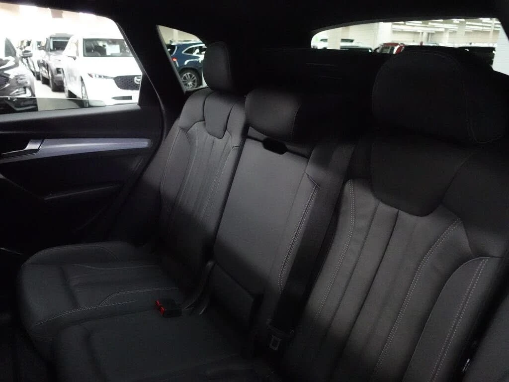 Audi Q5 * TECHNIK* * HeadUp* AвтоКредит* (ЦЕНА ДО БГ), снимка 13 - Автомобили и джипове - 53854909