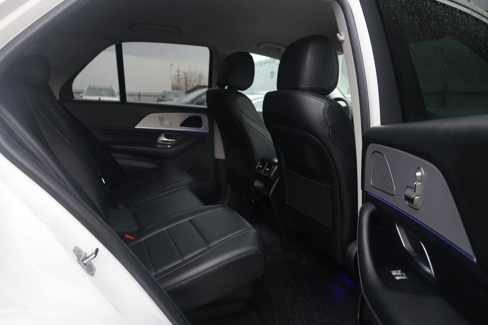 Mercedes-Benz GLE 350 d 4M AIR 53AMGOptik 7местна 360 Multibeam SzH AHK , снимка 8 - Автомобили и джипове - 53999811