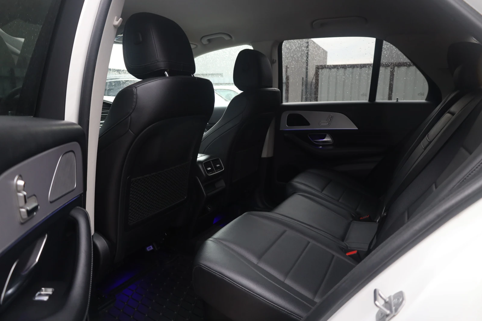 Mercedes-Benz GLE 350 d 4M AIR 53AMGOptik 7местна 360 Multibeam SzH AHK , снимка 11 - Автомобили и джипове - 53999811