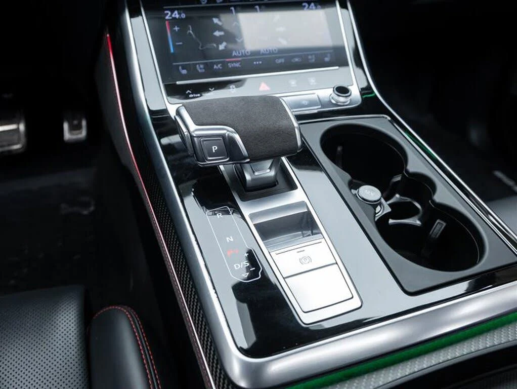 Audi RSQ8 * АвтоКредит * (ЦЕНА ДО БГ), снимка 14 - Автомобили и джипове - 54042681