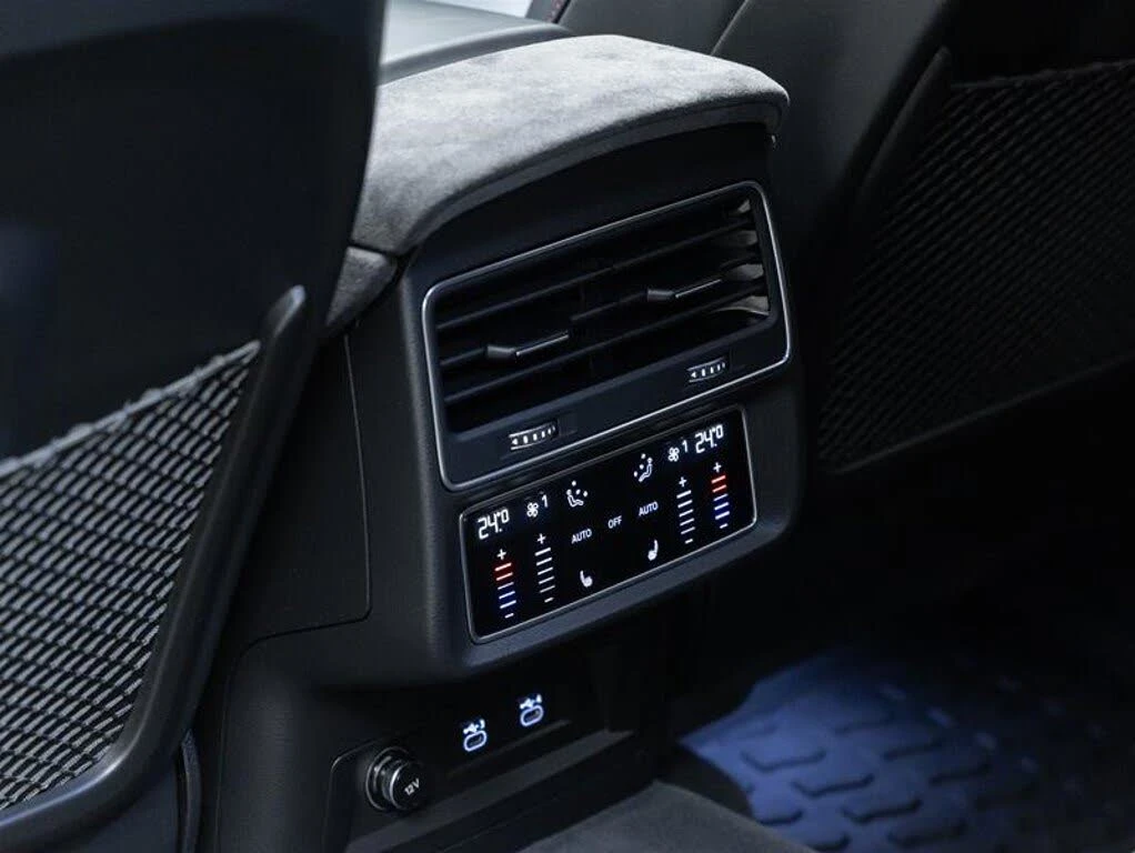 Audi RSQ8 * АвтоКредит * (ЦЕНА ДО БГ), снимка 16 - Автомобили и джипове - 54042681