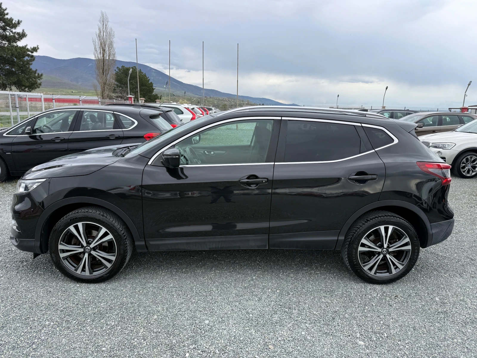 Nissan Qashqai (KATO НОВА), снимка 9 - Автомобили и джипове - 54147763