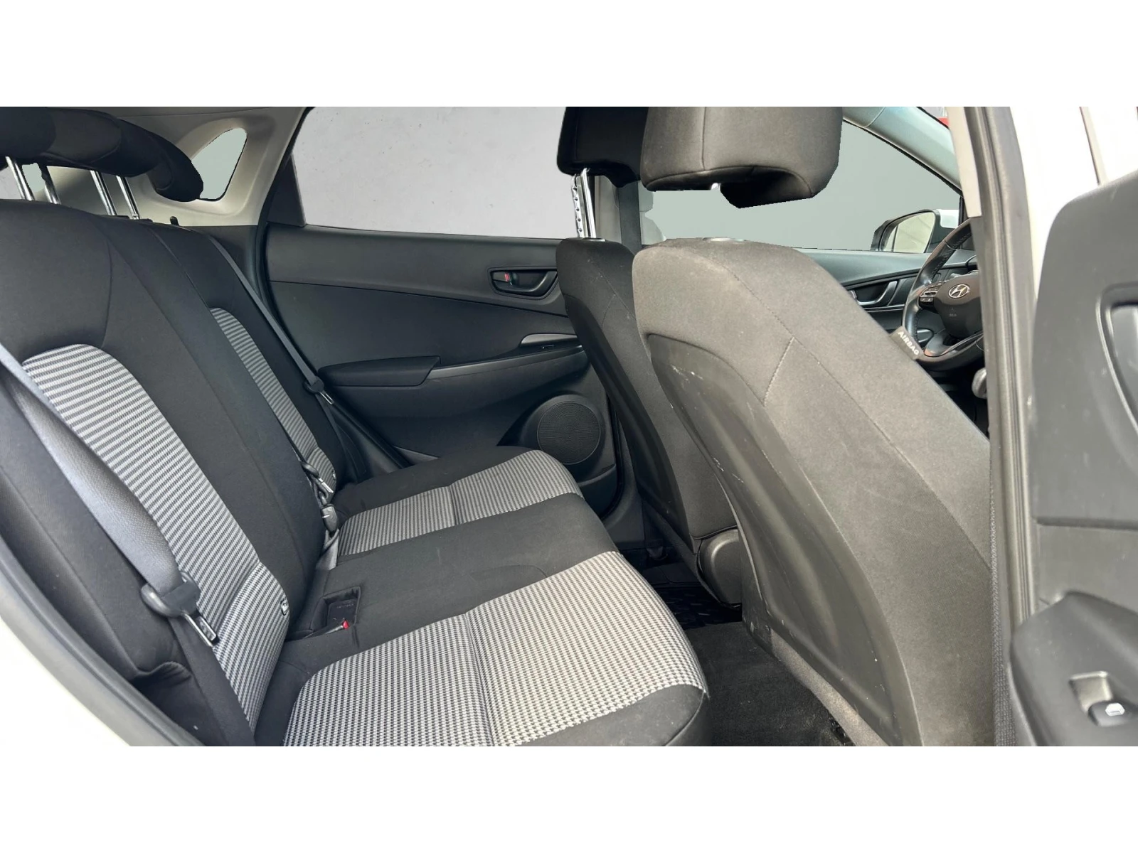 Hyundai Kona 1. 0T-GDI  M/T, Месечна вноска от 190  , снимка 10 - Автомобили и джипове - 54556155