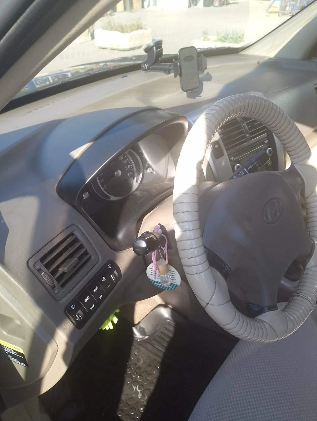 Hyundai Tucson, снимка 4 - Автомобили и джипове - 54677523