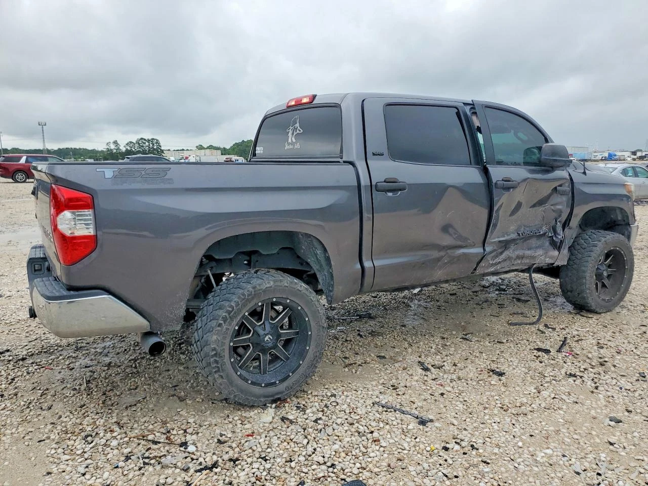 Toyota Tundra 5.7l Crewmax Sr5, снимка 3 - Автомобили и джипове - 55382737