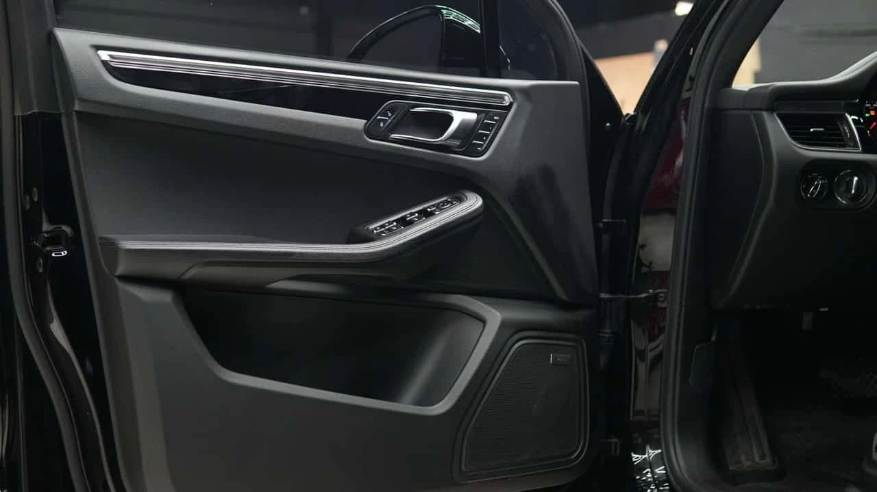 Porsche Macan * S AWD * CARFAX * ЦЕНА ДО БГ, снимка 12 - Автомобили и джипове - 55421328
